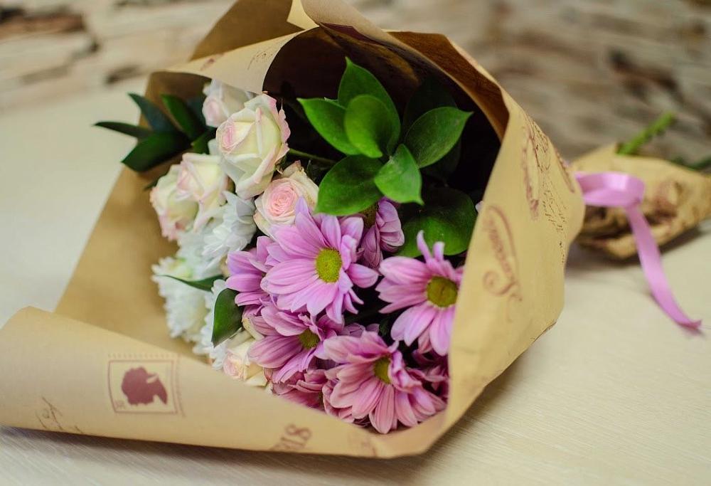 Букет цветов из: Розы и Хризантемы в Верхнем Карачане