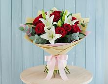 Букет цветов из:  Лилии и Розы в Верхнем Карачане