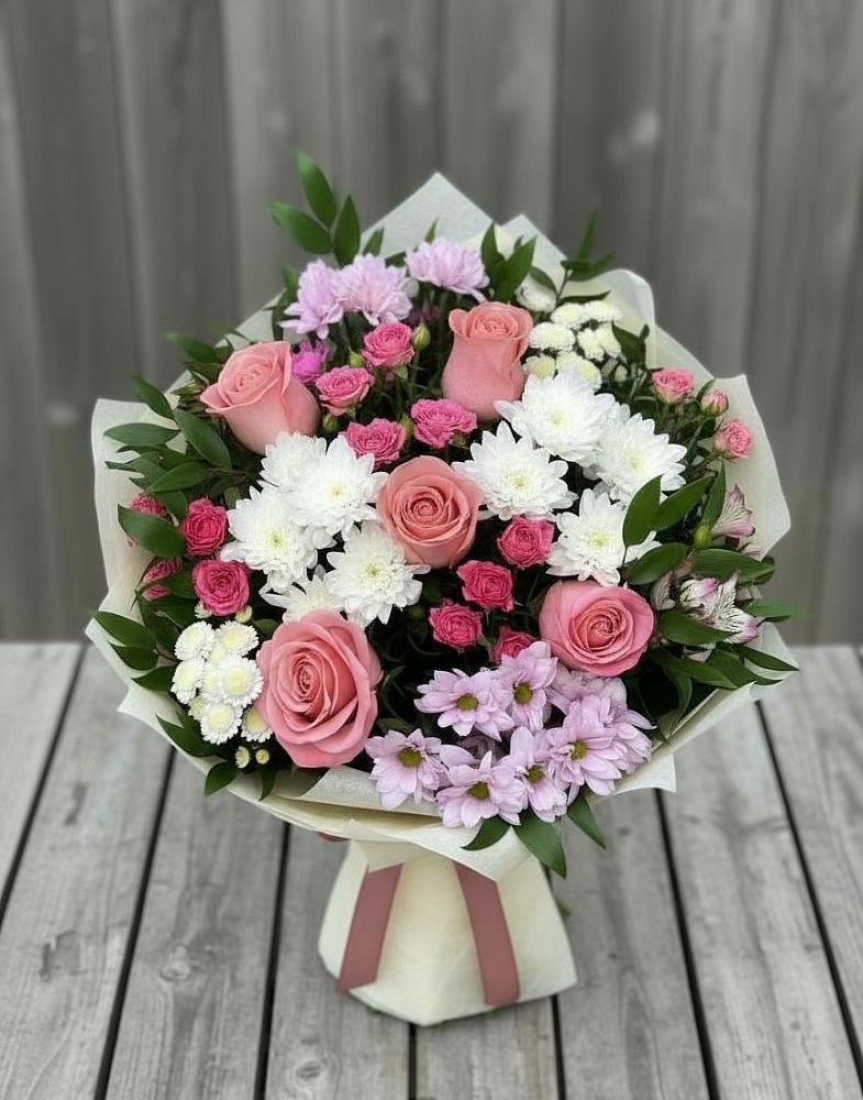 Букет цветов из: Альстромерии, Гвоздики, Розы и Хризантемы в Верхнем Карачане