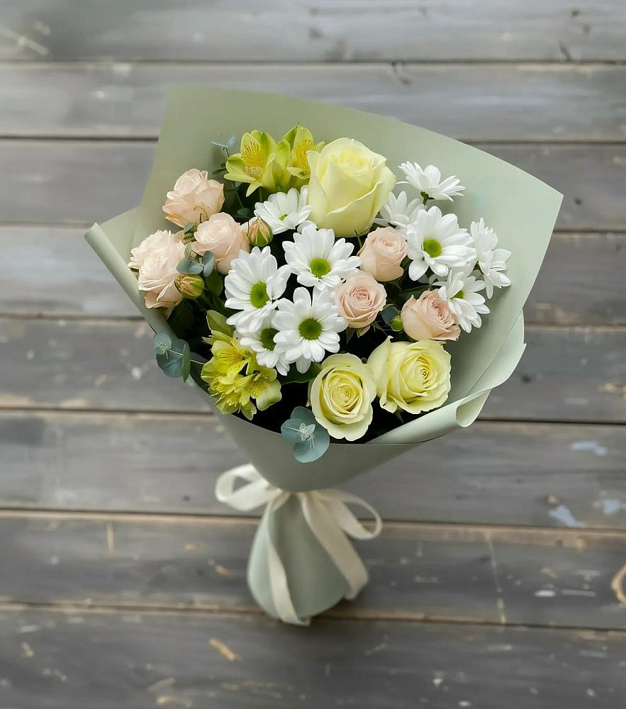 Букет цветов из: Альстромерии, Розы и Хризантемы в Верхнем Карачане