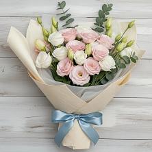 Букет цветов из:  Лизиантусы в Верхнем Карачане