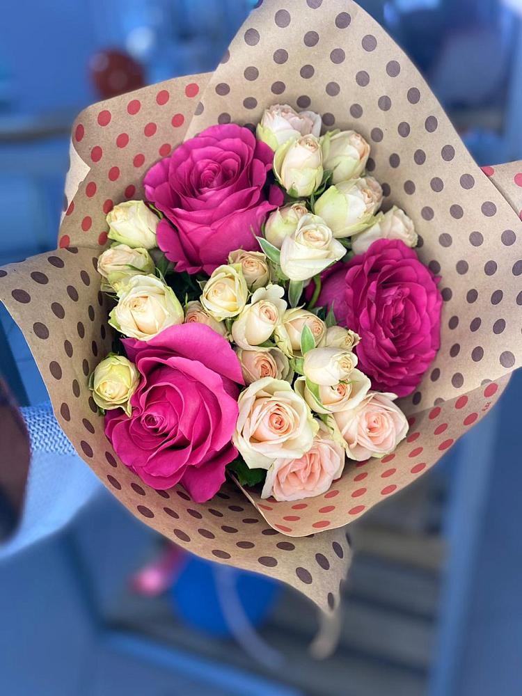 Букет цветов из: Розы в Верхнем Карачане