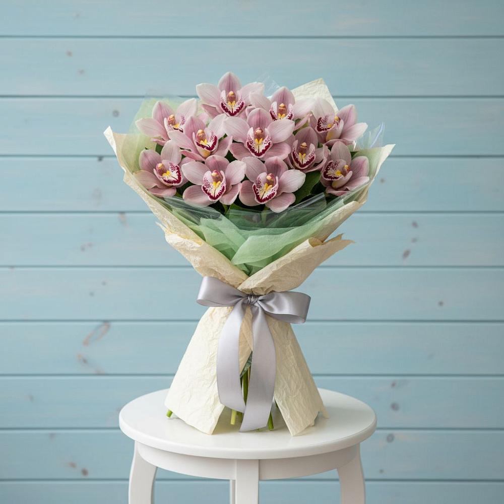 Букет цветов из: Орхидеи и Розы в Верхнем Карачане