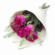 Букет цветов из:  Розы в Верхнем Карачане