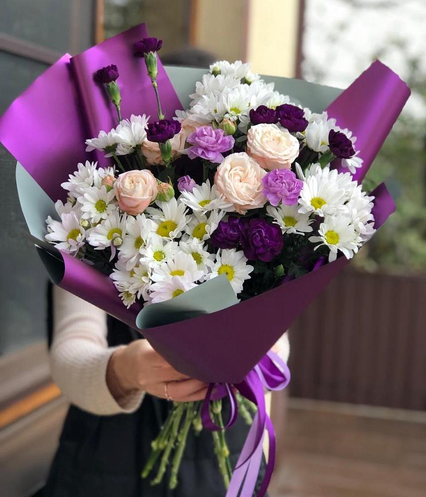 Букет цветов из: Хризантемы, Гвоздики и Розы в Верхнем Карачане