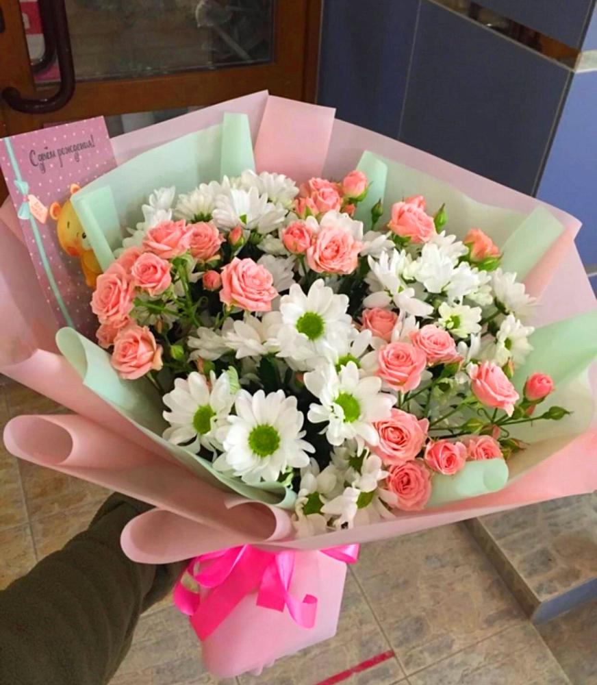 Букет цветов из: Розы и Хризантемы в Верхнем Карачане