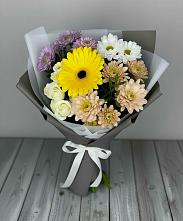 Букет цветов из:  Розы, Герберы и Хризантемы в Верхнем Карачане