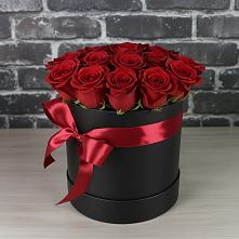 Цветочная композиция из Розы в шляпной коробке в Верхнем Карачане