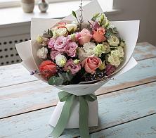 Букет цветов из:  Розы, Лизиантусы и Гвоздики в Верхнем Карачане