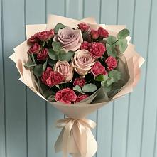 Букет цветов из:  Гвоздики и Розы в Верхнем Карачане