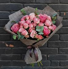 Букет цветов из:  Розы в Верхнем Карачане